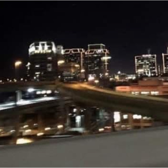 Meet your Posher, Samantha - Picture 3 of 6